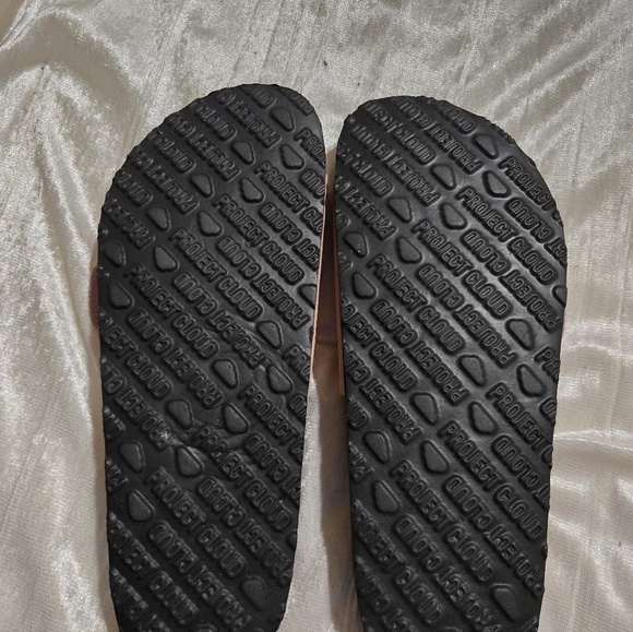 Pink Women's Sandals By Project Cloud Size 8 NWOB - Picture 3 of 4